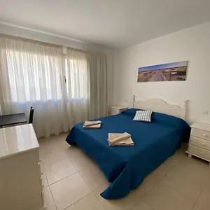 In A Shared In The Centre Of En Piso Compartido , Corralejo Hiszpania